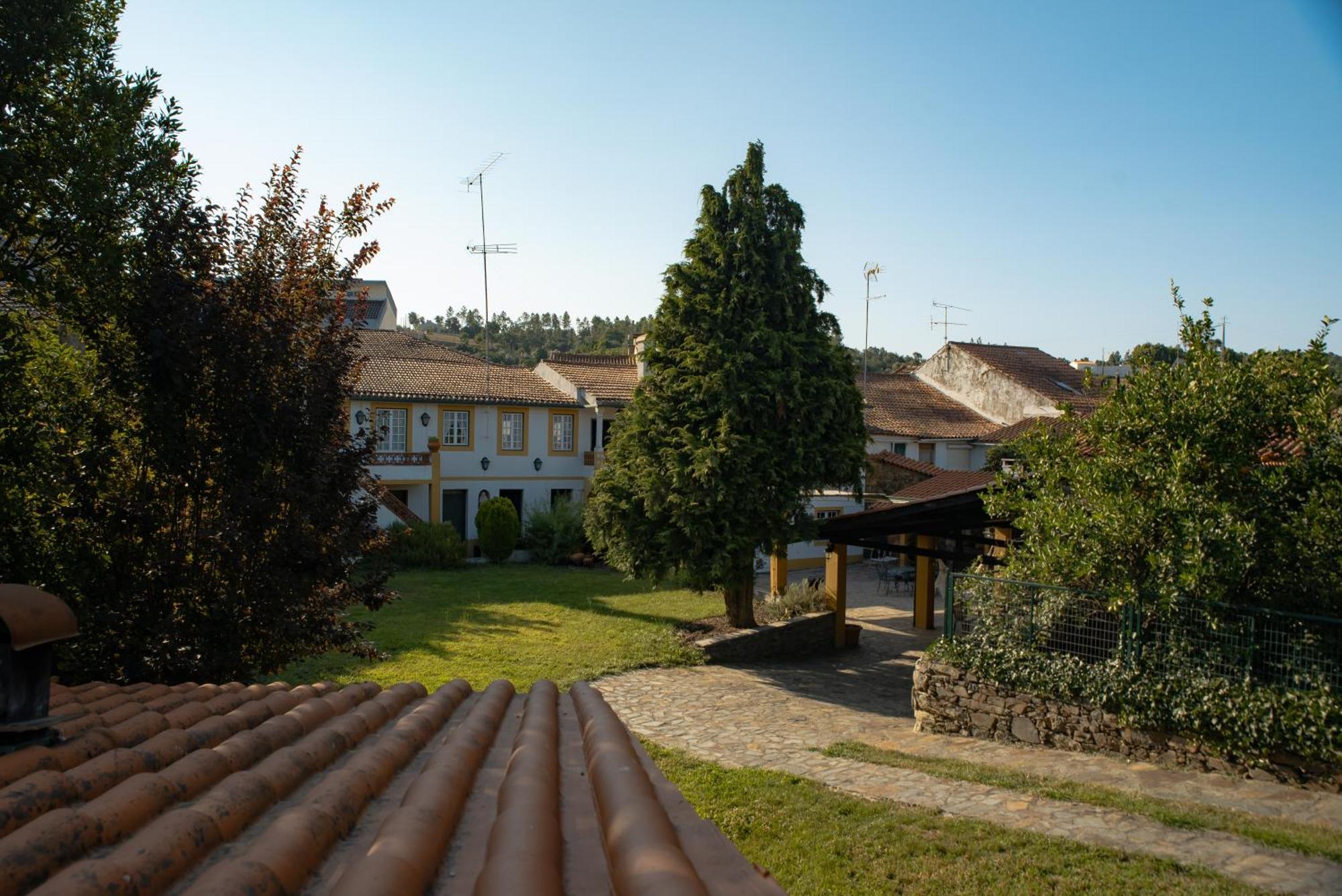 Villa A Sobreirinha Jacuzzi E Pet Friendly Sobreira Formosa Exterior foto